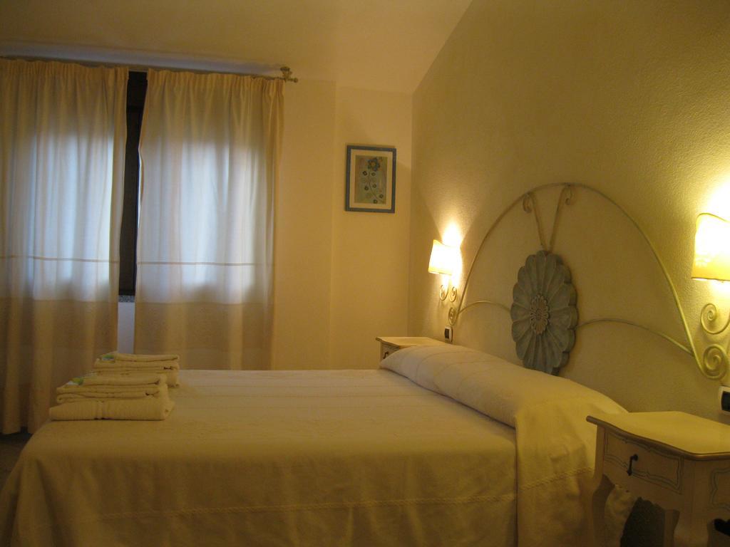 Hotel Sorgente Aglientu Habitación foto